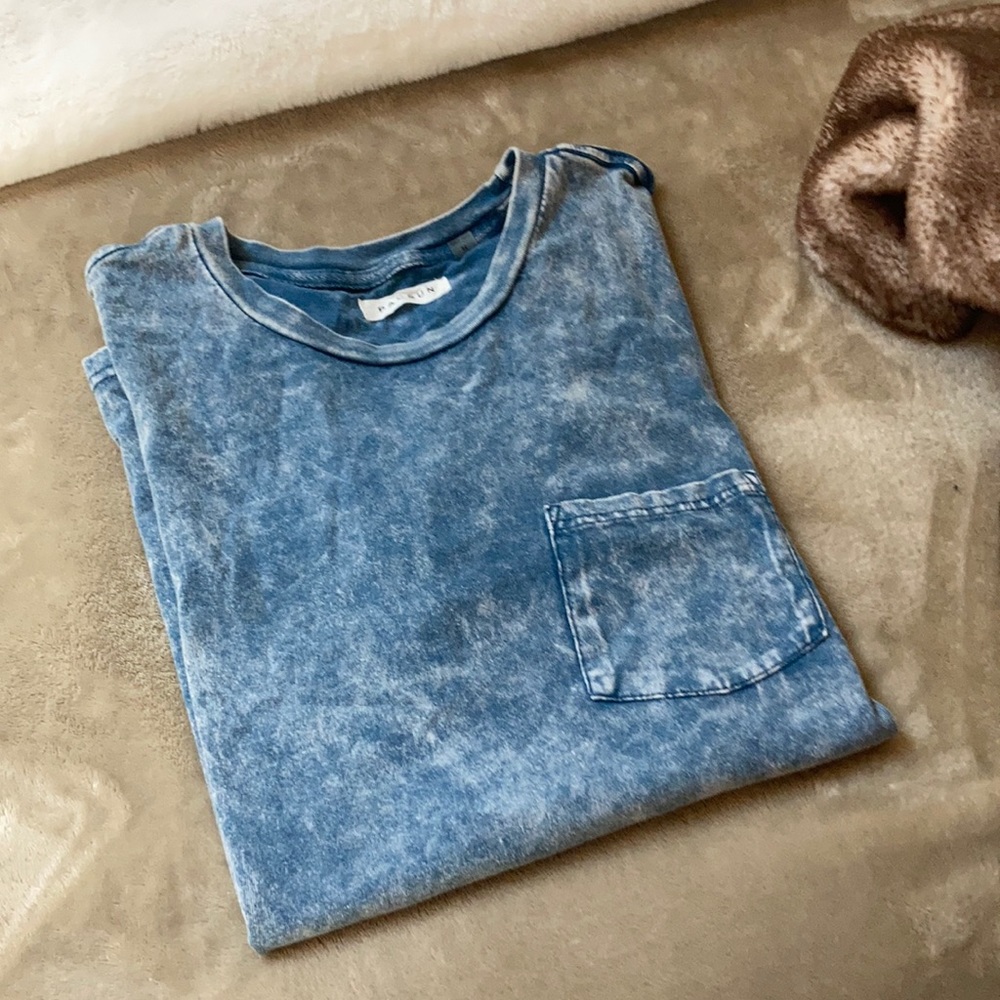 Men’s Pacsun tee worn once med